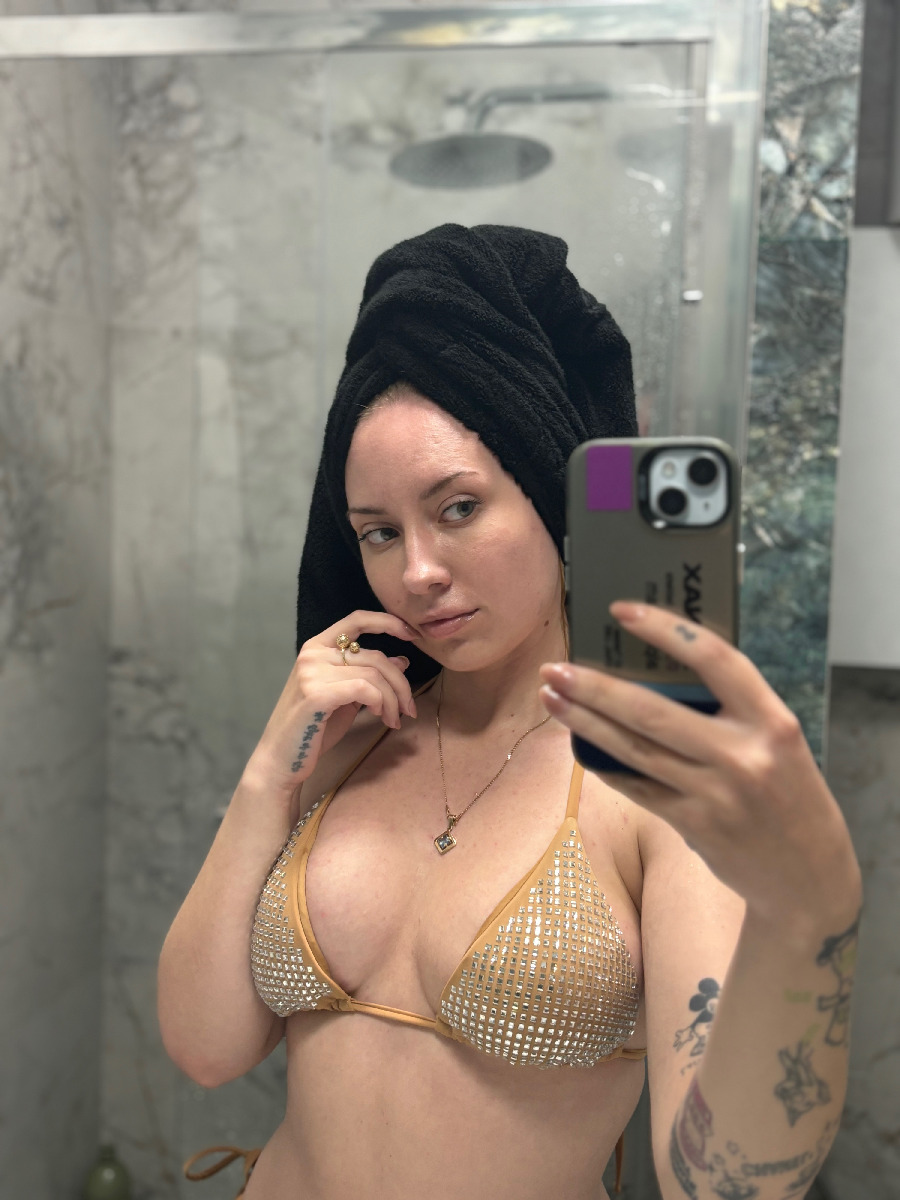 Nude girl KateV in Manila